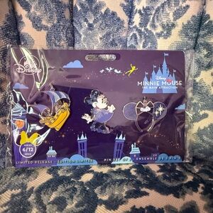 Disney Minnie Mouse Main Attraction Peter Pan’s Flight Pin Set